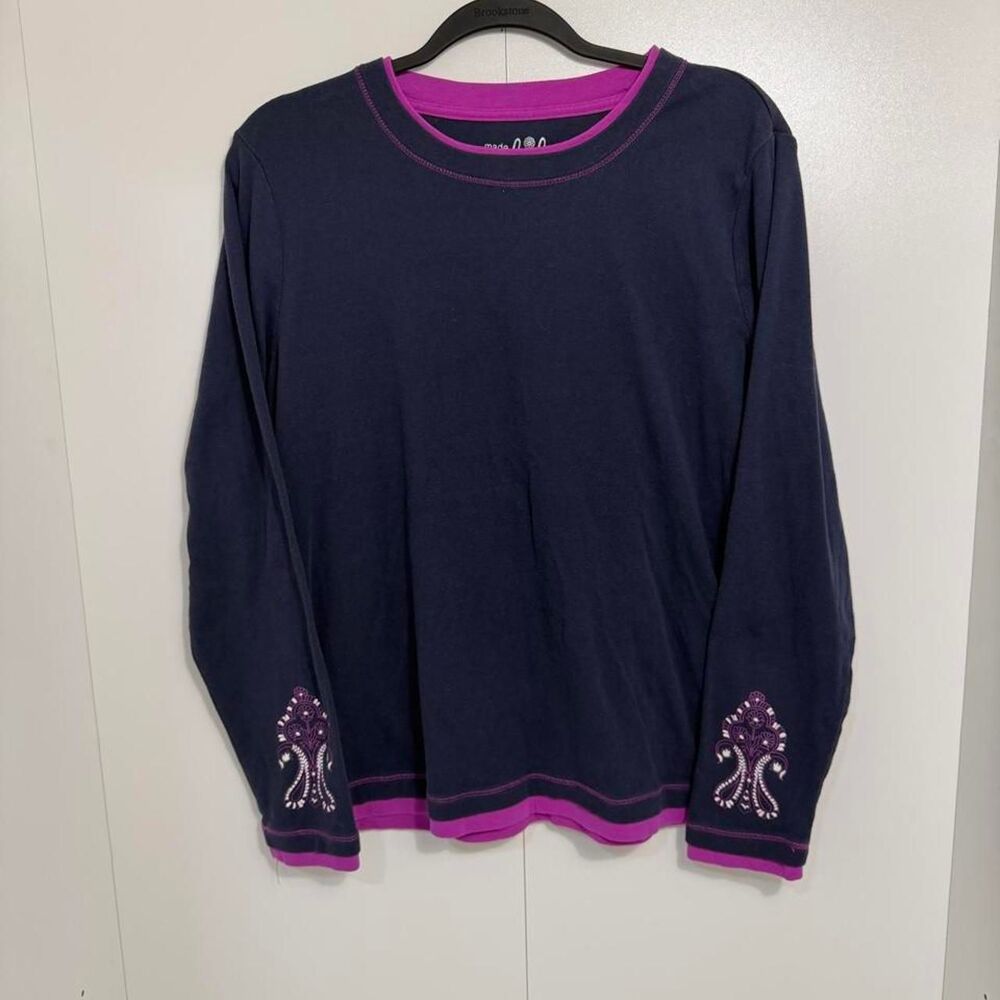 Unbranded Women's Navy and Purple Shirt